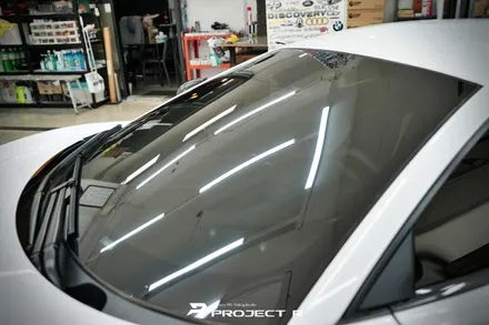 맥라렌 570s 에이버리 유광 화이트 전체 랩핑, 스텍 다이노 플렉스 윈드쉴드 시공 / 부천 프로젝트R / 부천 원미구 상동