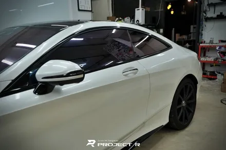 벤츠 S63 AMG 쿠페 에이버리 화이트펄 전체랩핑, 크롬죽이기 시공, 부천랩핑 프로젝트알 / 부천 원미구 상동