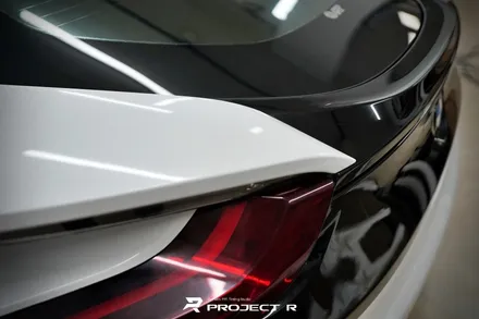 BMW i8 에이버리 유광 화이트펄 전체 랩핑, 부천 자동차랩핑 프로젝트알 / 부천 원미구 상동