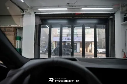 BMW 5시리즈 530i 전면 열차단 썬팅, 글라스틴트 선셋 윈도 틴팅 부천 프로젝트알 / 부천 원미구 상동