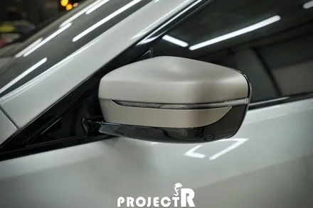 BMW 5시리즈 5GT 그릴 포인트 랩핑 크롬 죽이기 및 본넷 헤드라이트 PPF 보호필름 시공기 by 프로젝트알 / 부천 원미구 상동