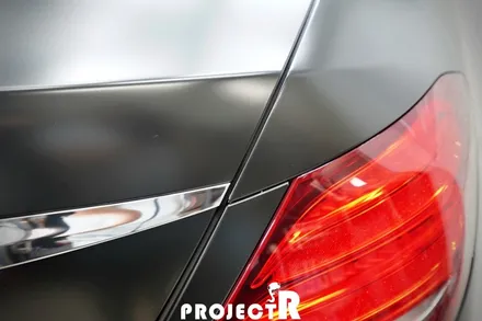 벤츠 E클래스 E220d 전체랩핑, 에이버리 사틴블랙 자동차 래핑 시공기 by 인천 프로젝트알 / 부천 원미구 상동