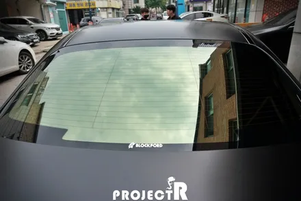 벤츠 E클래스 E220d 에이버리 사틴블랙 전체랩핑 및 블락포디 샴페인골드 열차단 썬팅(윈도틴팅) 시공기 by 프로젝트알 / 부천 원미구 상동