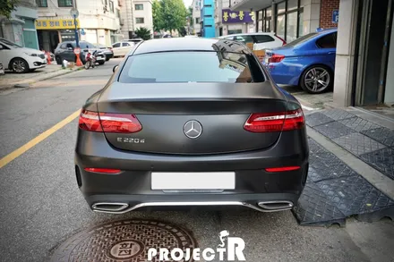 벤츠 E클래스 열차단 썬팅, E220d 쿠페 글라스틴트 선셋 윈도 틴팅 재시공 by 부천 자동차썬팅 전문점 프로젝트알 / 부천 원미구 상동