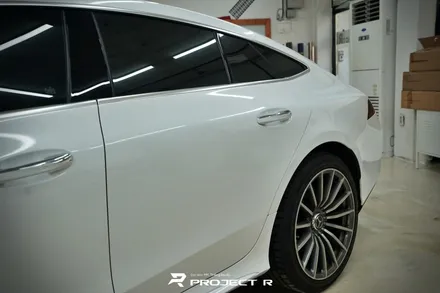 벤츠 AMG GT 4도어 에이버리 유광 화이트 전체 랩핑, 부천 자동차랩핑 프로젝트알 / 부천 원미구 상동