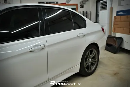 BMW 3시리즈 전체 랩핑, 에이버리 유광 화이트 시공, 부천 자동차랩핑 전문 프로젝트알 / 부천 원미구 상동