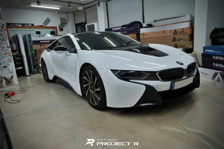 BMW i8 에이버리 유광 화이트펄 전체 랩핑, 부천 자동차랩핑 프로젝트알 / 부천 원미구 상동