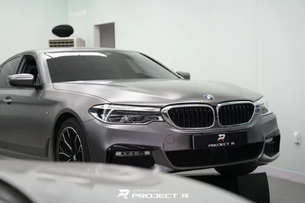 BMW 5시리즈 부분 랩핑, 앞범퍼 사고 3M 사틴 다크그레이 재시공, 부천랩핑 프로젝트알 / 부천 원미구 상동