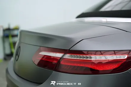 벤츠 E클래스 E450 카브리올레 전체 랩핑, 3M 사틴 다크그레이 시공, 부천 프로젝트알 / 부천 원미구 상동