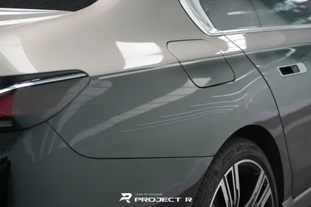 부천 랩핑, BMW 7시리즈 i7 뒷범퍼 사고 오토벨벳 리페어블랙 재시공 / 부천 원미구 상동