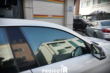 부천 BMW 4시리즈 열차단 썬팅, 글라스틴트 선셋 윈도틴팅 및 실내 카본 랩핑 시공기 by 프로젝트R / 부천 원미구 상동