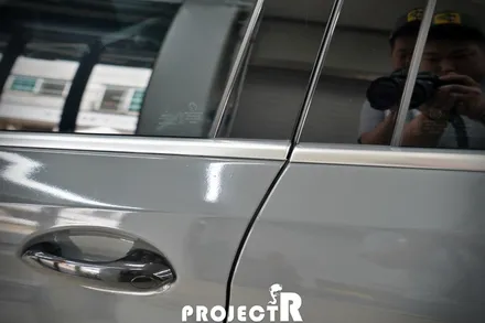 BMW 5시리즈 530d 전체 랩핑, 에이버리 락그레이 자동차 래핑 by 부천 프로젝트알 / 부천 원미구 상동
