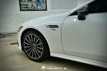 벤츠 AMG GT 4도어 에이버리 유광 화이트 전체 랩핑, 부천 자동차랩핑 프로젝트알 / 부천 원미구 상동