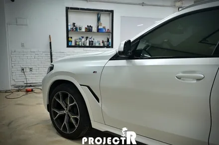 BMW X6 에이버리 사틴 화이트펄 전체 랩핑 시공 후기, 부천 자동차랩핑 프로젝트알 / 부천 원미구 상동