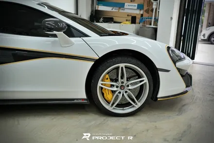 맥라렌 570s 에이버리 유광 화이트 전체 랩핑, 스텍 다이노 플렉스 윈드쉴드 시공 / 부천 프로젝트R / 부천 원미구 상동