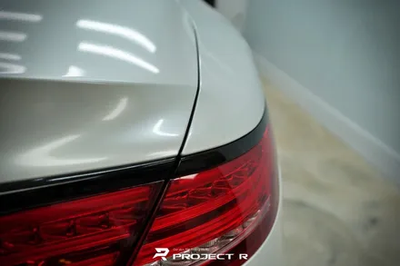 벤츠 S63 AMG 쿠페 에이버리 화이트펄 전체랩핑, 크롬죽이기 시공, 부천랩핑 프로젝트알 / 부천 원미구 상동
