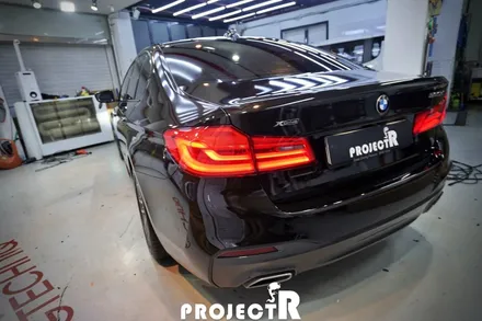 BMW 5시리즈 520d 전체 랩핑, 에이버리 유광블랙 자동차 래핑 by 인천 프로젝트알 / 부천 원미구 상동
