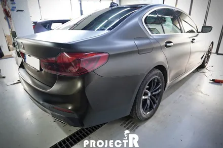 BMW 5시리즈 전체랩핑, 3M 사틴 골드 더스트 블랙 자동차 래핑 재시공기 by 프로젝트R / 부천 원미구 상동