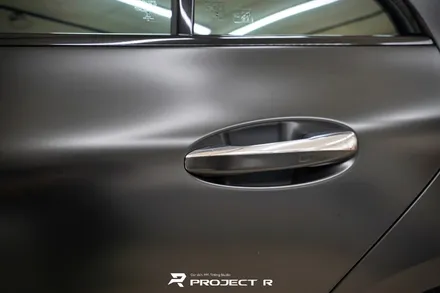 벤츠 CLS 300d 전체 랩핑 에이버리 사틴블랙 시공, 부천 자동차랩핑 전문 프로젝트알 / 부천 원미구 상동