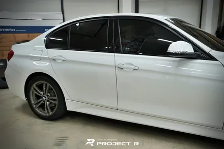 BMW 3시리즈 전체 랩핑, 에이버리 유광 화이트 시공, 부천 자동차랩핑 전문 프로젝트알 / 부천 원미구 상동