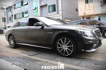 벤츠 S클래스 S63 AMG 전체랩핑 사고 부위 재시공, 에이버리 사틴블랙 부분 랩핑 by 프로젝트R / 부천 원미구 상동