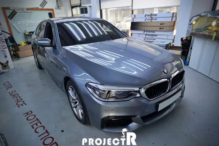 BMW 5시리즈 520d 전체 랩핑, 에이버리 유광블랙 자동차 래핑 by 인천 프로젝트알 / 부천 원미구 상동