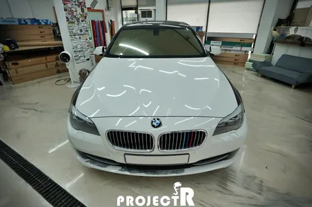 BMW 5시리즈 전체 랩핑, 520d 에이버리 사틴 그레이 블루 메탈릭 자동차 래핑 by 인천 프로젝트알 / 부천 원미구 상동