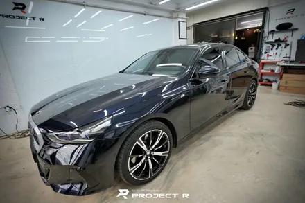 BMW 5시리즈 530i 전면 열차단 썬팅, 글라스틴트 선셋 윈도 틴팅 부천 프로젝트알 / 부천 원미구 상동