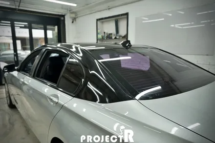 BMW 7시리즈 루프스킨, 필러 라인 블랙 유광 부분 포인트 랩핑 by 프로젝트R / 부천 원미구 상동