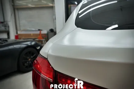 인천 자동차 랩핑, BMW X6 에이버리 사틴 화이트 펄 전체 랩핑 시공기 by 프로젝트알 / 부천 원미구 상동