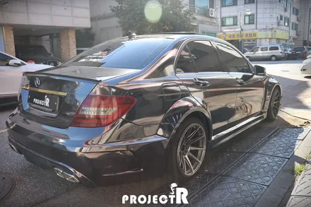 벤츠 C63 AMG 블랙크롬 전체 풀 랩핑으로 확실한 드레스업 튜닝 by 부천 프로젝트R / 부천 원미구 상동