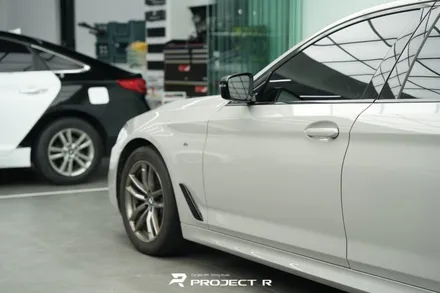 BMW 5시리즈 530i 전체 랩핑 재시공, 비닐프로그 고광택 게인스보로 그레이, 부천 프로젝트알 / 부천 원미구 상동