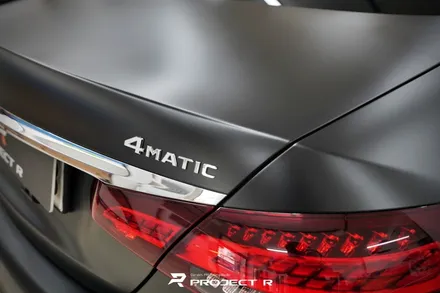벤츠 E클래스 E220d 전체랩핑, 비닐프로그 매트블랙 시공 / 부천 프로젝트알 / 부천 원미구 상동