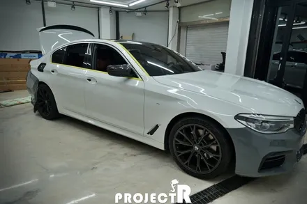 BMW 5시리즈 530d 전체 랩핑, 에이버리 락그레이 자동차 래핑 by 부천 프로젝트알 / 부천 원미구 상동