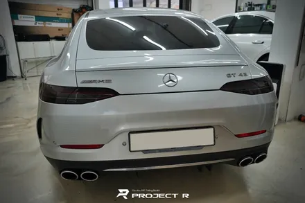 벤츠 AMG GT 4도어 에이버리 유광 화이트 전체 랩핑, 부천 자동차랩핑 프로젝트알 / 부천 원미구 상동