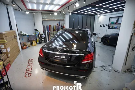 벤츠 E클래스 E300 전체 랩핑, 에이버리 슈프림 유광 이클립스 메탈릭 by 부천 자동차래핑 전문 프로젝트R / 부천 원미구 상동