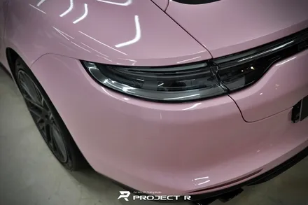 부천 포르쉐 파나메라 전체 랩핑, 비닐프로그 고광택 베이비핑크 in 프로젝트알 / 부천 원미구 상동