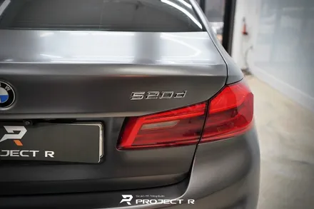 BMW 5시리즈 520d 사틴블랙에서 사틴다크그레이로 전체 랩핑 재시공, 부천 프로젝트알 / 부천 원미구 상동