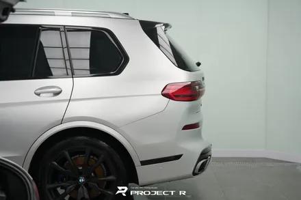 부천 랩핑, BMW X7 사고수리 후 부분 랩핑 재시공, 에이버리 사틴 실버메탈릭 / 부천 원미구 상동