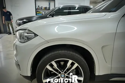 BMW X5 에이버리 사틴블랙 전체랩핑, 크롬죽이기 포인트 랩핑 in 프로젝트알 / 부천 원미구 상동