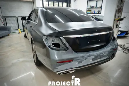 벤츠 E클래스 E300 전체랩핑, 에이버리 다이아몬드 화이트 시공기, 인천랩핑 프로젝트알 / 부천 원미구 상동