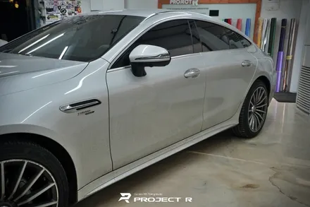 벤츠 AMG GT 4도어 에이버리 유광 화이트 전체 랩핑, 부천 자동차랩핑 프로젝트알 / 부천 원미구 상동