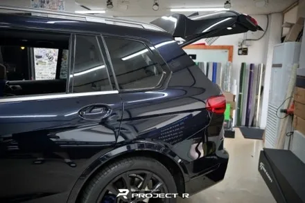 BMW X7 전체 랩핑, 에이버리 사틴 실버 메탈릭 시공, 부천 자동차랩핑 프로젝트R / 부천 원미구 상동