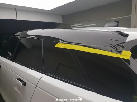 부천랩핑전문점 랜드로버 벨라 블랙팩 루프스킨시공기 / 부천 원미구 상동