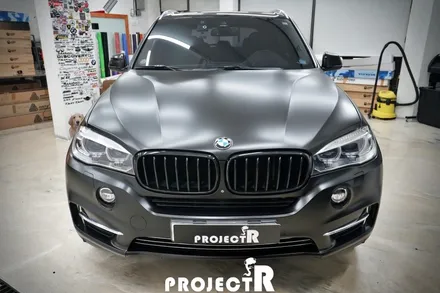 BMW X5 에이버리 사틴블랙 전체랩핑, 크롬죽이기 포인트 랩핑 in 프로젝트알 / 부천 원미구 상동