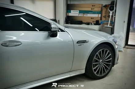 벤츠 AMG GT 4도어 에이버리 유광 화이트 전체 랩핑, 부천 자동차랩핑 프로젝트알 / 부천 원미구 상동