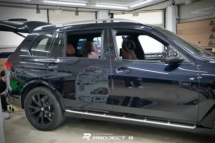 BMW X7 전체 랩핑, 에이버리 사틴 실버 메탈릭 시공, 부천 자동차랩핑 프로젝트R / 부천 원미구 상동