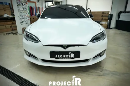테슬라 모델S 전체 랩핑, 에이버리 사틴 화이트 자동차 래핑, 부천 상동 프로젝트알 / 부천 원미구 상동