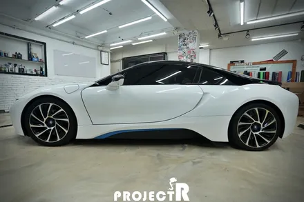 BMW i8 전체 랩핑, 에이버리 유광 화이트 & 블랙 투톤 스타일 래핑 / 부천 프로젝트알 / 부천 원미구 상동