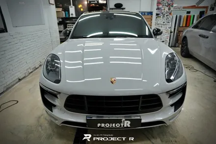포르쉐 마칸 GTS 전체랩핑, 에이버리 유광 그레이 크레용 랩핑 시공, 부천 프로젝트R / 부천 원미구 상동